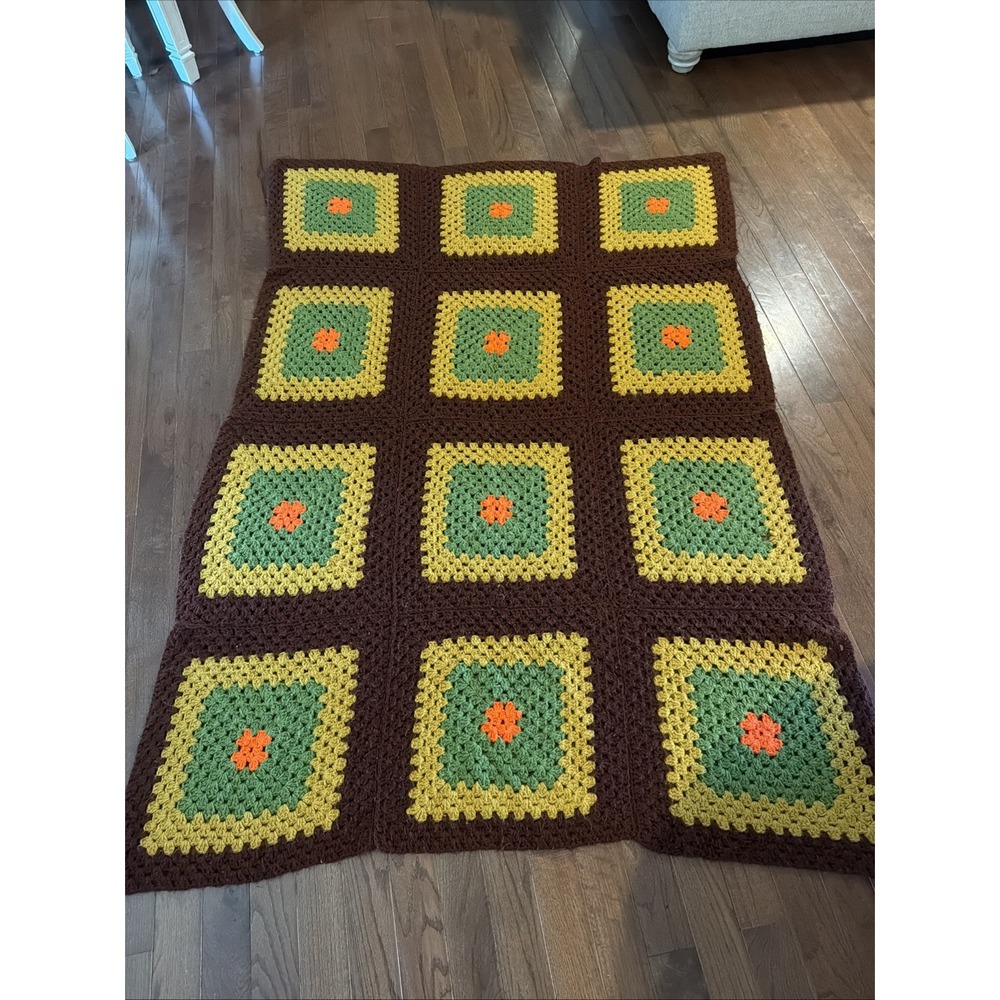 VTG Handmade Green Granny Square Throw Blanket Cottagecore Multicolor 55x78
